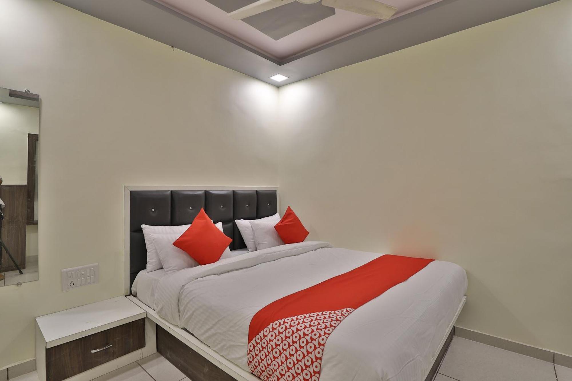 Hotel O Sunway Ahmedabad Exterior foto
